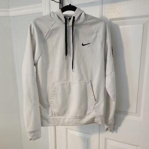 Nike White and Black Sweatshirt Classic Design